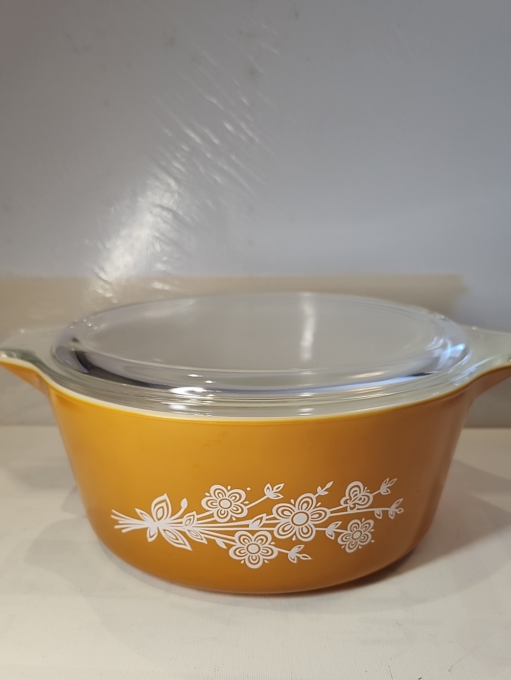 Vintage Pyrex 475-b Gold Casserole Dish &lid